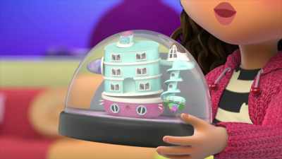 I think this happened when I shook
this mixed-up glitter globe. - Gabby's Dollhouse