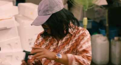 I think he was lazy
and got kicked out. - The Confidence Man JP - The Movie -