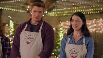 I think I... didn't lose? - A Sweet Christmas Romance