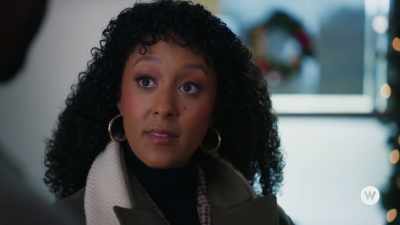 I think I have an idea,
can I bring it over tonight? - Inventing the Christmas Prince