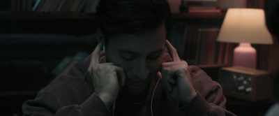 ♪ I think
I need to save myself ♪ - Sound of Silence