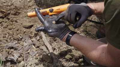 I think I see some copper color
underneath all the dirt. - Beyond Oak Island