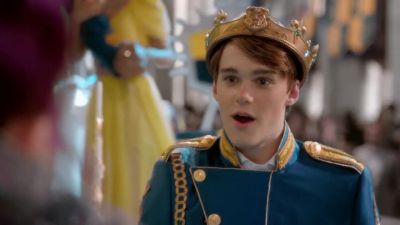 I THINK I WANT TO BE GOOD. - Descendants