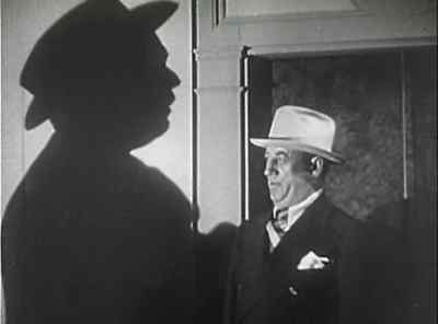 - I think I'll carry your rod for tonight.
- Ah? - City Streets
