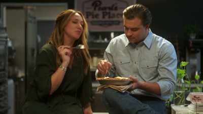 I think I'm gonna declare this
"Drew's The Boss" pie. - Sweet on You