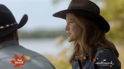 I think I'm gonna need
some harmonies for this song. - Country at Heart