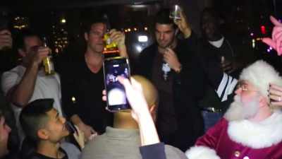 I think it was important to him
not just to be on a plane with a model, - Fyre