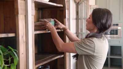 I think it's challenging
'cause this piece - Fixer Upper: Behind the Design