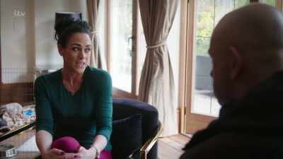 I think it's dangerous. I don't - Britain's Tiger Kings - On the Trail with Ross Kemp