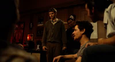 - I think it's him. - Superbad