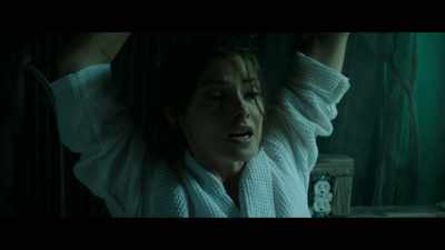 I think it's horrible
that she kept you here. - Aftermath
