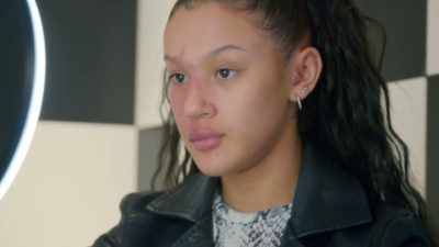I think my look is gonna really
complement the room and be bold. - Glow Up: Britain's Next Make-Up Star