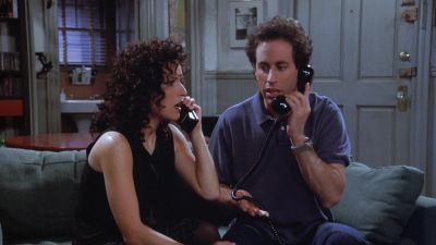 -I think we lost him.
-Damn it. - Seinfeld