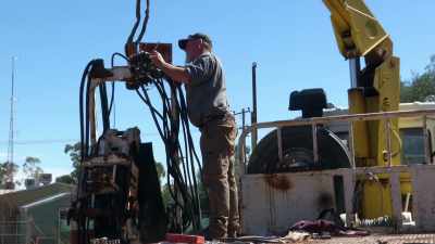 I think this machine
that we've got here, I think
it'll be ready before Mick's. - Outback Opal Hunters