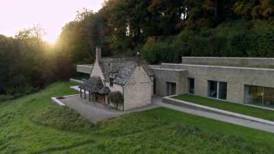 I think its magnificent - Extraordinary Escapes with Sandi Toksvig