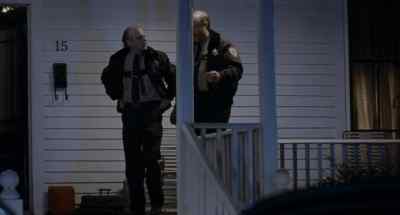 - I think maybe you should drive.
- Yes, sir. - Halloween II