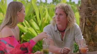 - I think that might
be an awesome idea.
- Mm. - FBOY Island NZ