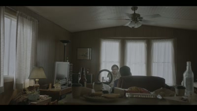 - I think someone might be outside...
- And can you describe the murder? - The Recruit