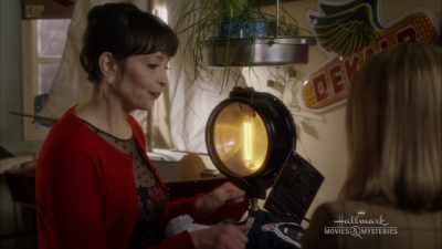 I think they might make up, - Garage Sale Mystery: The Beach Murder