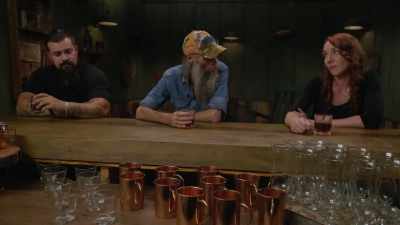 -I think mine's hot 'cause
I always temper it down.
-Right. - Moonshiners: Master Distiller