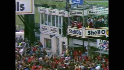 I think more than any other
British driver I've known, - Williams & Mansell: Red 5