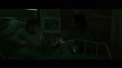 I think my water just broke. - Aliens vs  Predator: Requiem