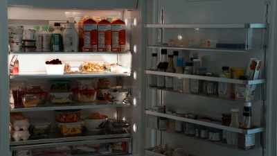 I think on that narrow one,
let's do food storage. - Get Organized with The Home Edit