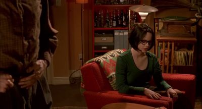 I think only stupid people have good relationships - Ghost World