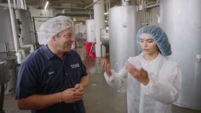 I think people think you just
have cacao, - What Am I Eating? With Zooey Deschanel