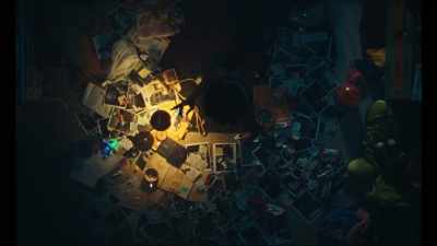 - I think she's in like, a manic state.
- Is she okay? - Euphoria