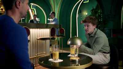 I think she's not
the right person for you - Love on the Danube: Kissing Stars