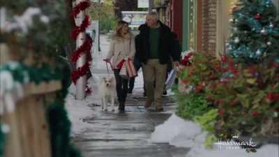 I think we should put
a little family down in front. - Switched for Christmas
