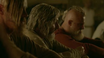 I think we should
return to the boats. - Vikings
