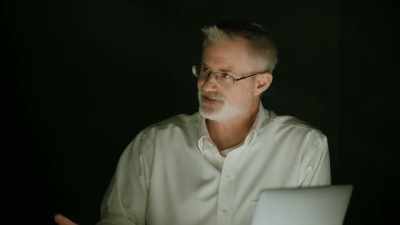 I think the convincer, am I convincing? - Inside the Mind of a Con Artist