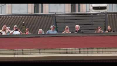I think the Lukes
brought some smiles to their faces. - It's All Country