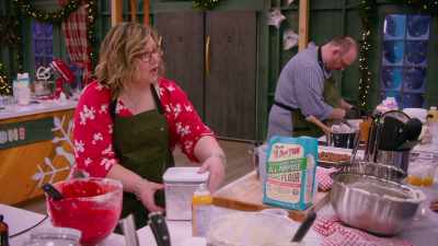 - I think the slower...
the slower, um, pace. - Baking It