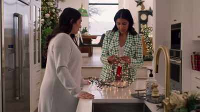 - I think that there's just - Merry Magic Christmas