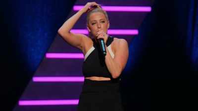 I think there's something
a little eerie about a bride. - Iliza Shlesinger: Unveiled