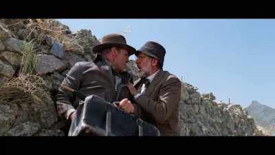 - I think
they're trying to kill us.
- I know, Dad! - Spielberg