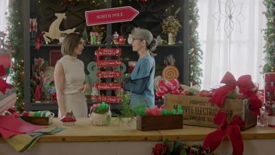 I think those are
the same exact jars - Once Upon a Christmas Wish
