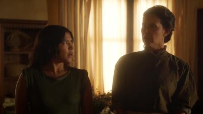 - I think we'll have
a look around. - DC's Legends of Tomorrow