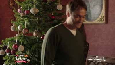 I think we're about
ready for the crown. - Christmas at Castle Hart