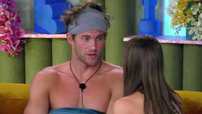 I THINK WE'RE ON THE SAME PAGE. - Love Island
