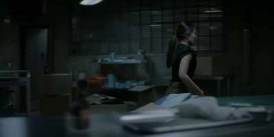 I THINK YOUR WORLD
JUST FELL APART, - Batwoman