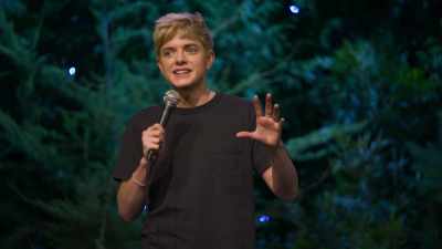 I think if you're, like,
different in any way, - Mae Martin: SAP