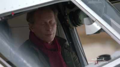 - I was thinking,
get some take-out? - Return to Christmas Creek