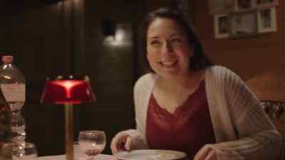 I was thinking maybe we
could spend Christmas here. - A Christmas Dream