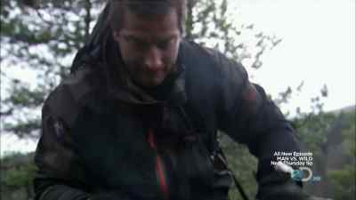 THIS IS A TRICKY MANEUVER
KNOWN AS A REGAIN. - Man vs. Wild
