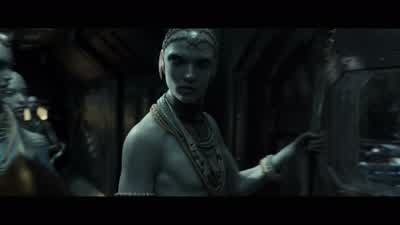 Come back to your room. - Valerian and the City of a Thousand Planets