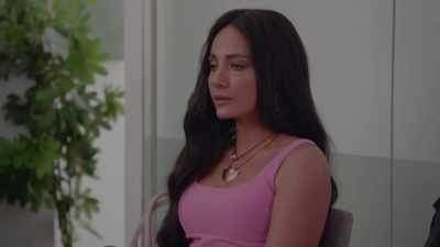 I thought Christina's offer
might save everything. - My Life Is Murder
